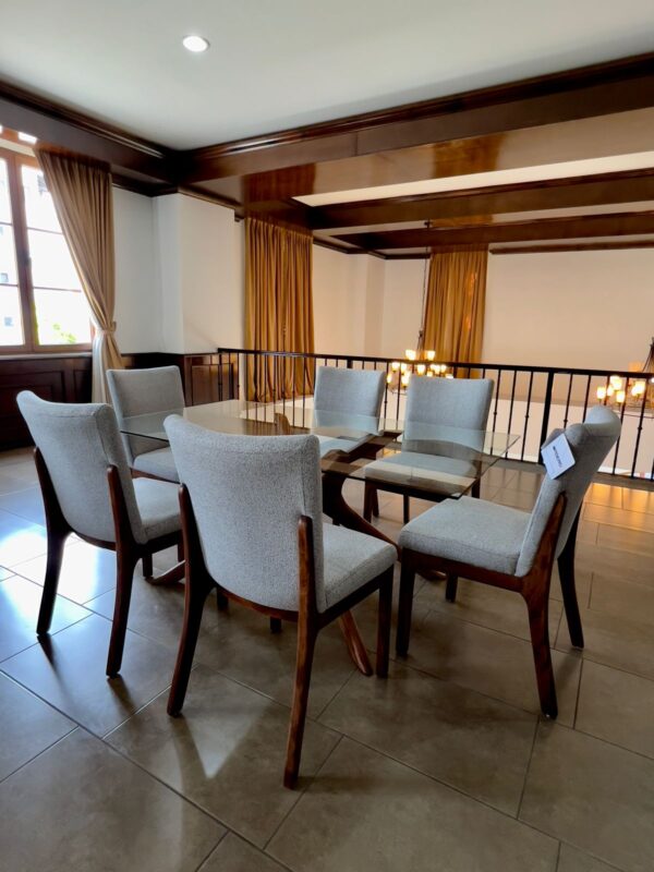 Comedor Houston Top Vidrio 6 Sillas  "Pura Madera"