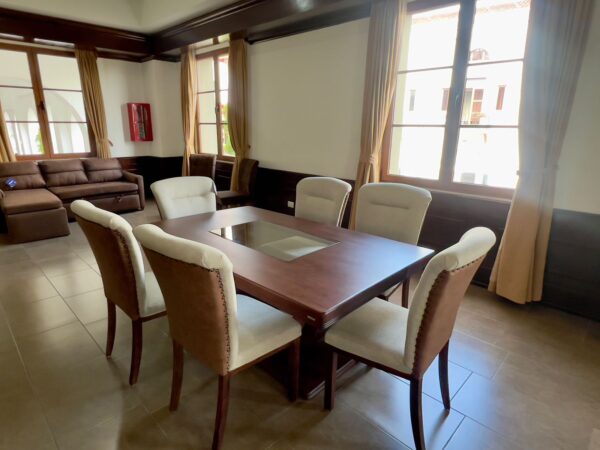 Comedor Texas 6 Sillas  "Pura Madera"